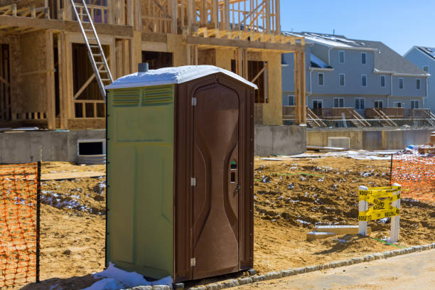 Porta potty delivery and setup in Hahira, GA